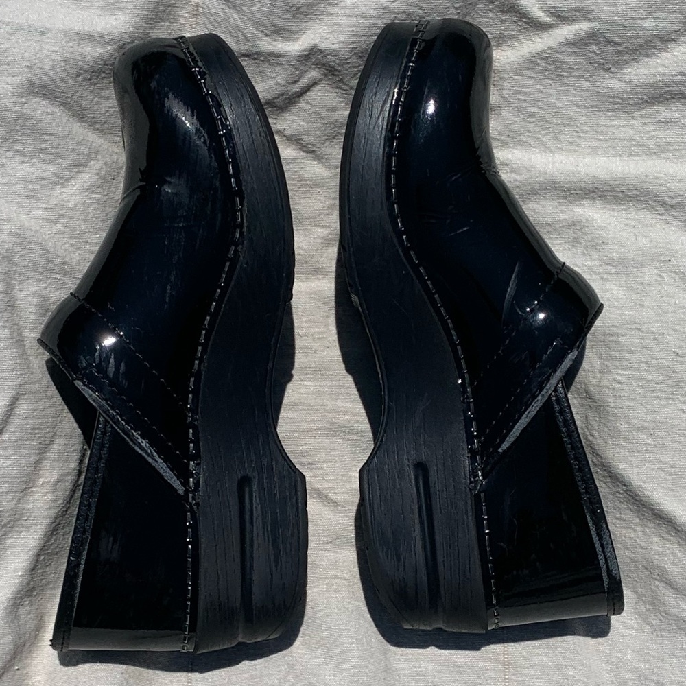 Black Dansko Professional Clog-EUC (size 38N)